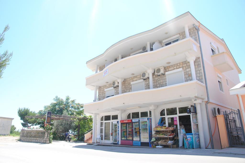 Sun Apartments ウルツィニ エクステリア 写真