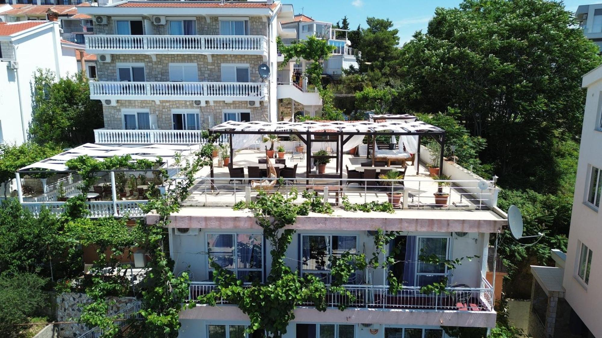 Sun Apartments ウルツィニ エクステリア 写真