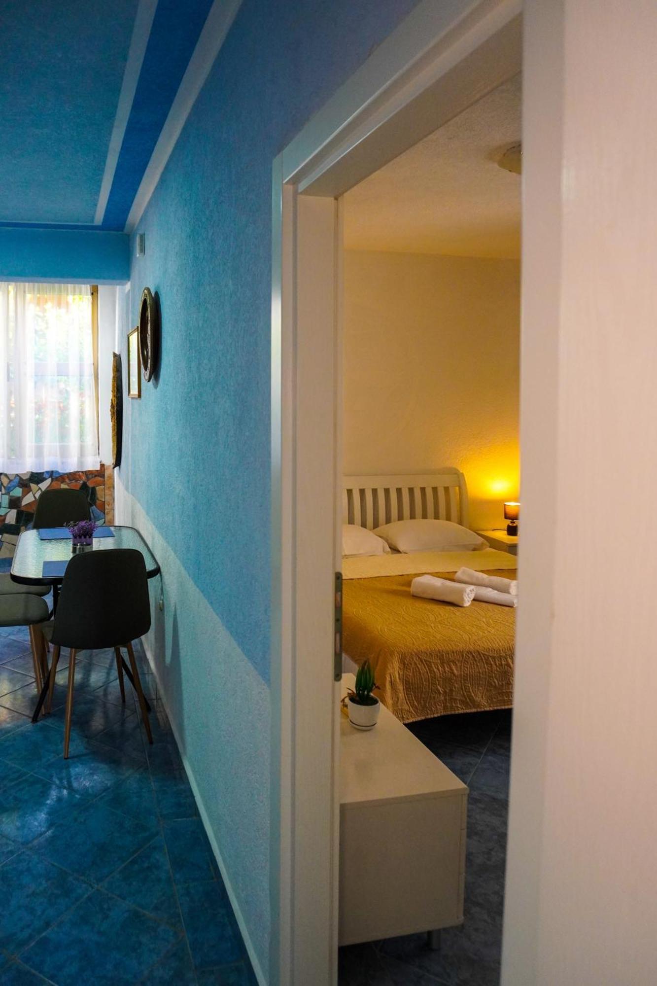 Sun Apartments ウルツィニ エクステリア 写真